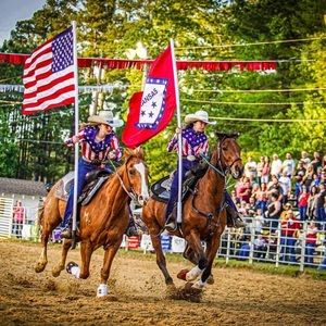 Meet your Posher, Chloe